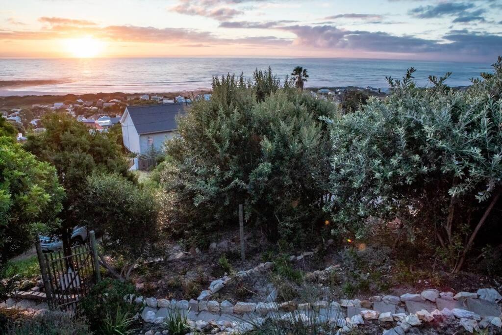 Serene Hide-Away With Ocean Views. Cape Town Exterior foto